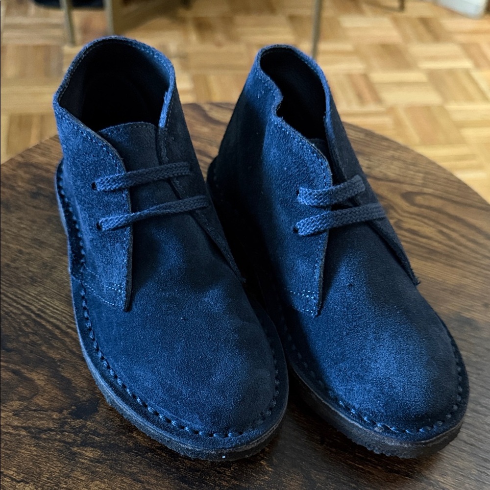 J. Crew Navy Suede Chukka Boots kids - Picture 2 of 6